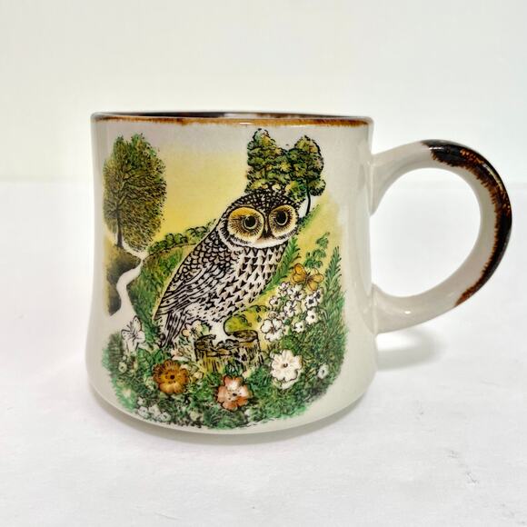 Vintage Ceramic Coffee Tea Mug Owl In Flower Field Forest Unsigned - Picture 1 of 10